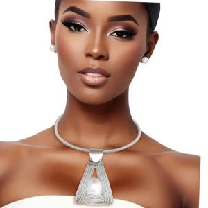Pendant Silver Triangle Pearl Basket Necklace Set