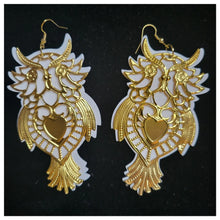 Load image into Gallery viewer, Owl wooden lrg earrings
