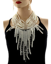 Load image into Gallery viewer, OMG necklace pearl set (2 color options)
