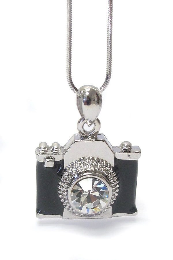 Photo flash pendant